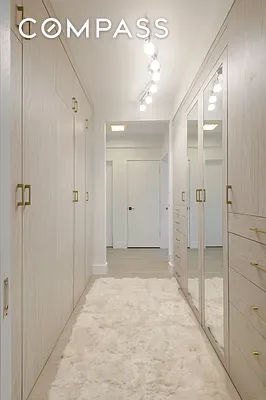 11 5th Avenue 9U