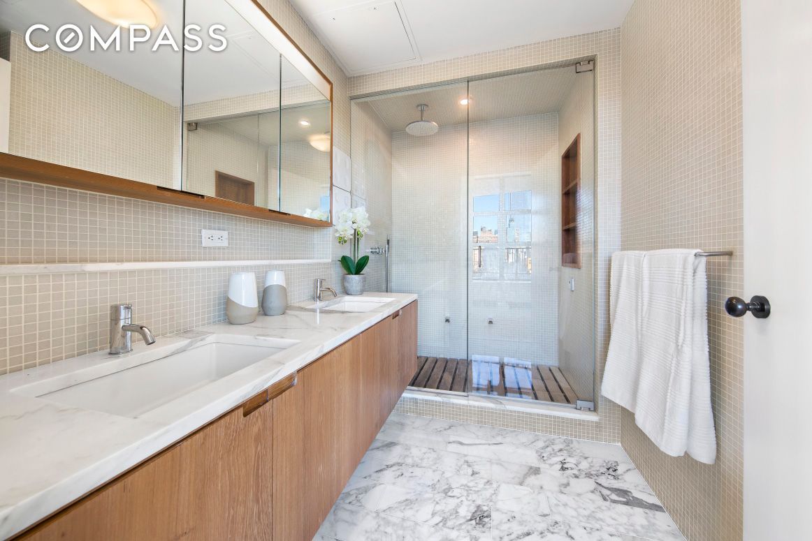 456 West 19th Street Unit: PH-I
