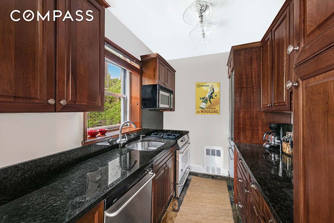 11 Fifth Avenue Unit 4O