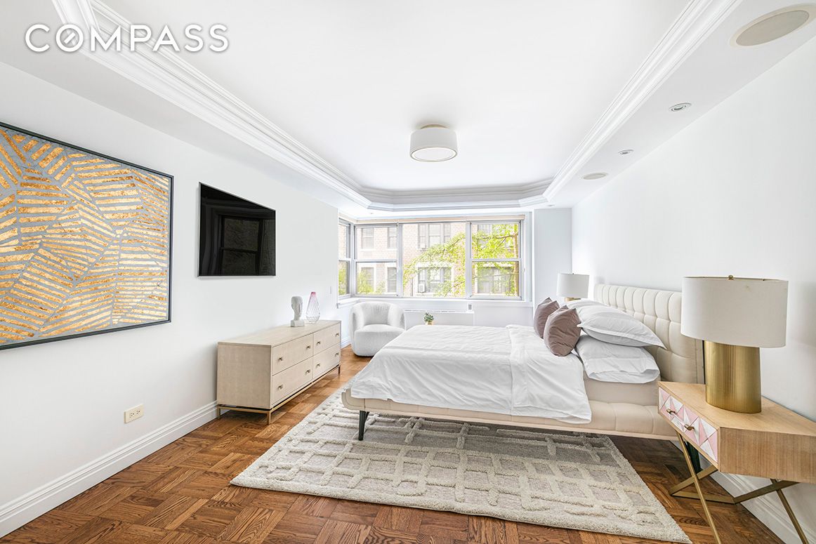 11 Fifth Avenue Unit 4O