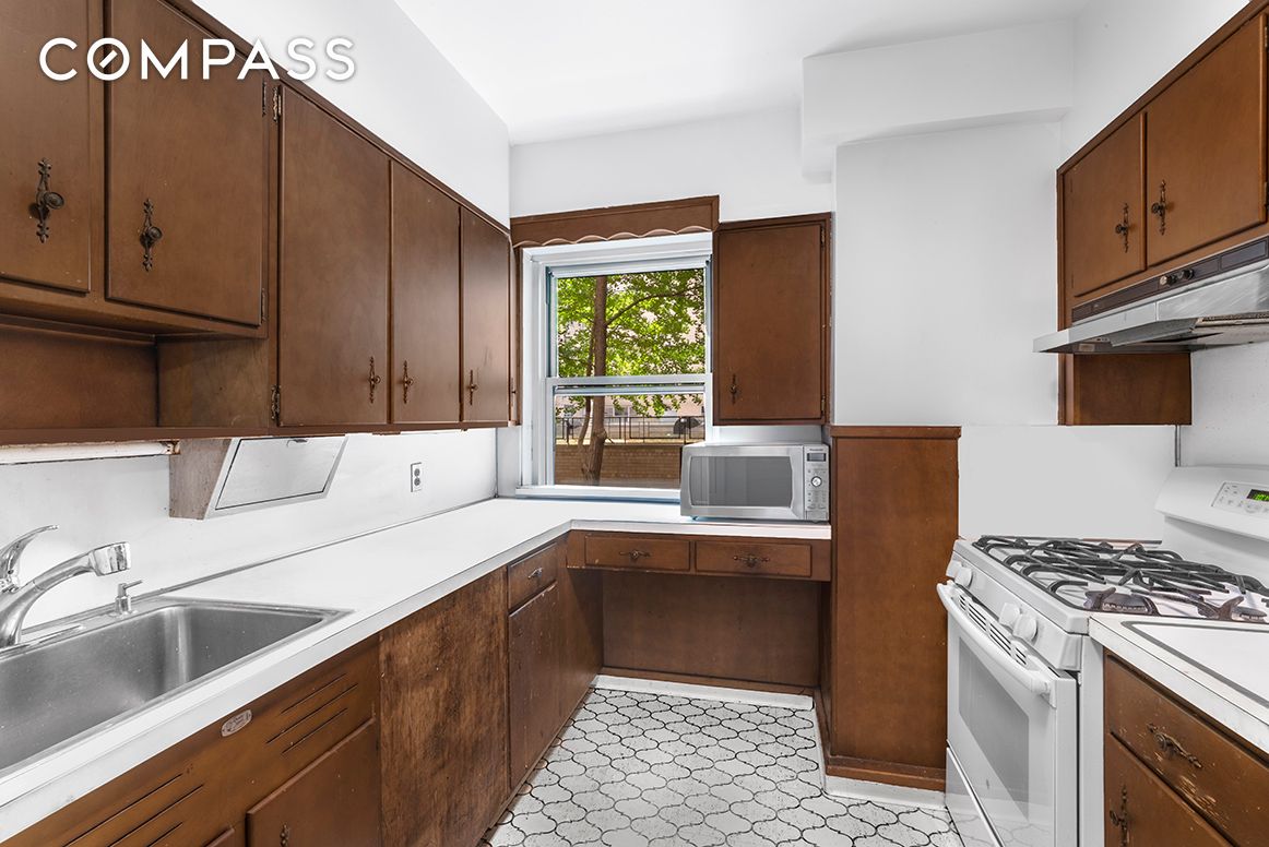 11 5th Ave, Unit 2K