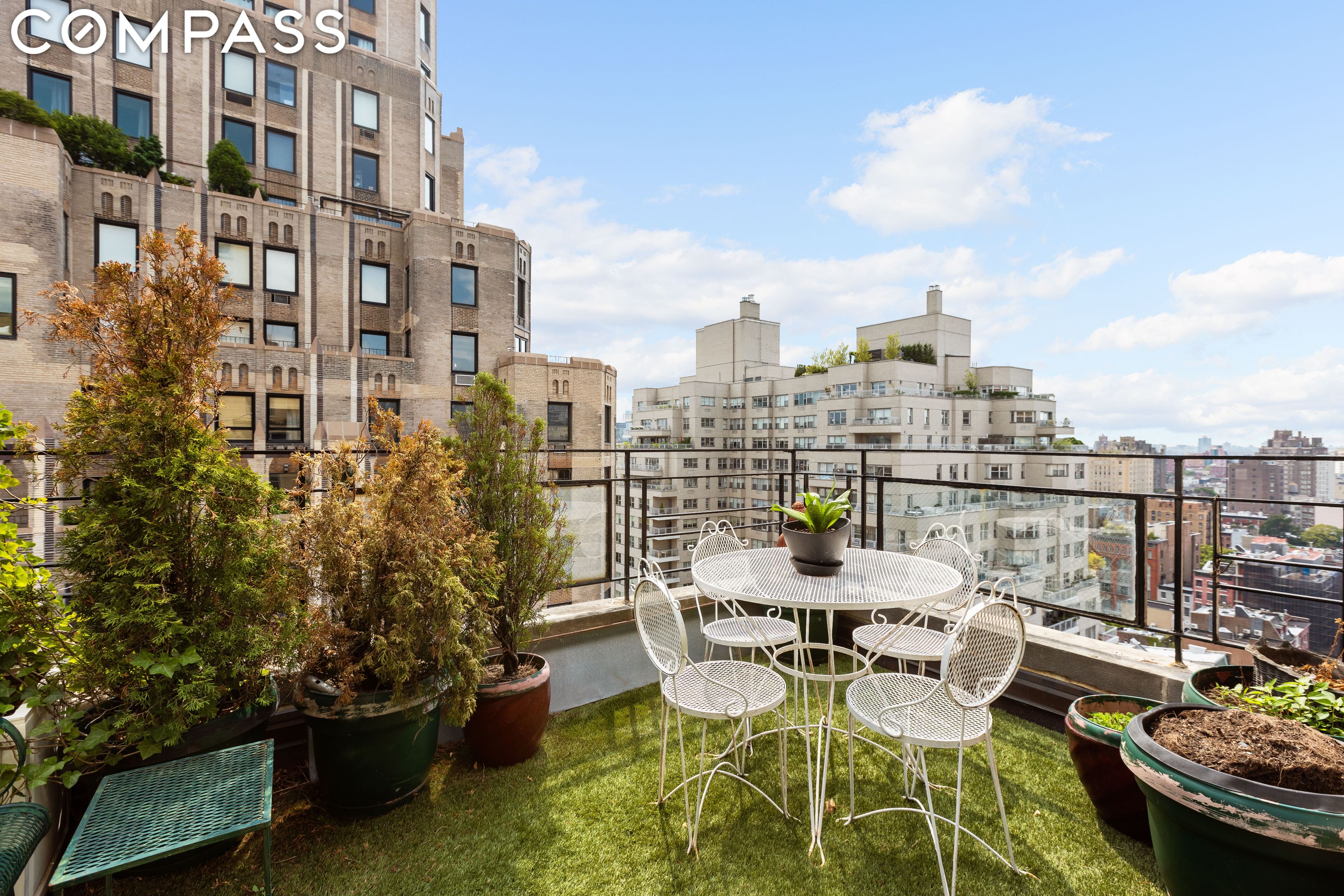 11 5th Avenue 19B