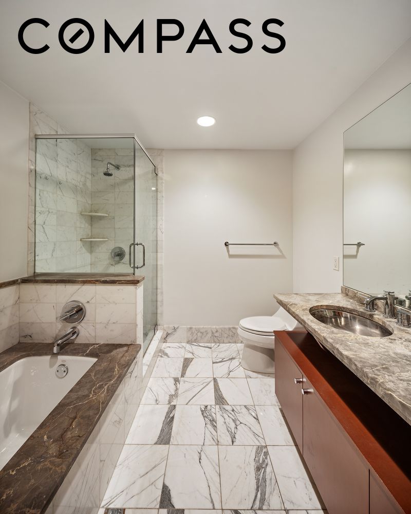 440 Kent Avenue 22C