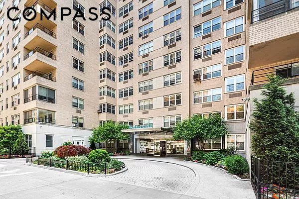 11 5th Avenue 20N