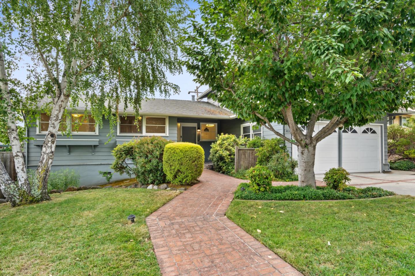 3039 Goodwin AVE