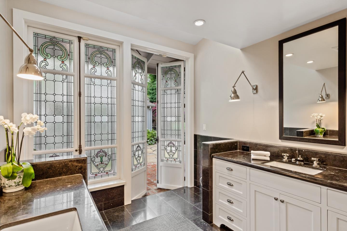 1477 Portola RD