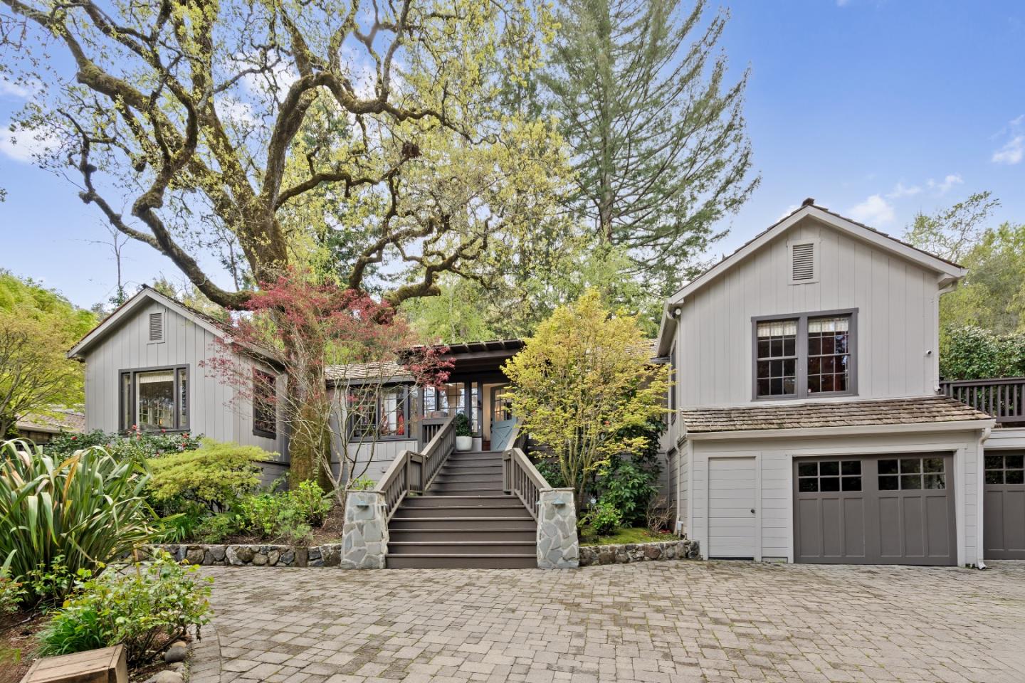 1477 Portola RD