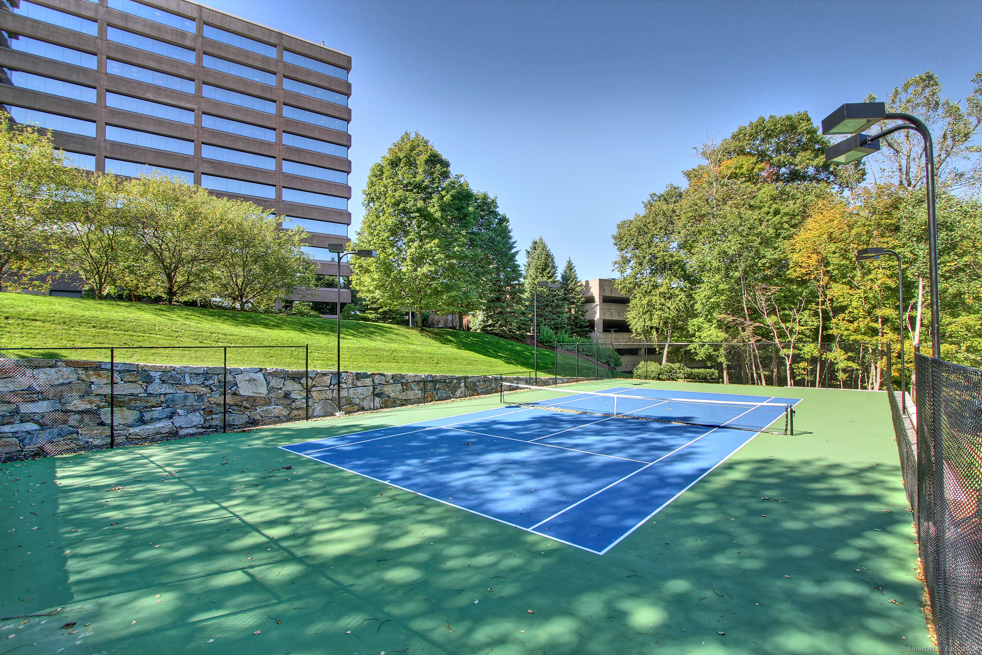 100 Parrott Drive 1404