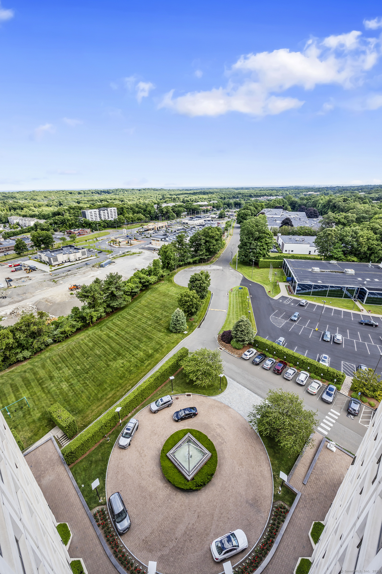 100 Parrott Drive 1404