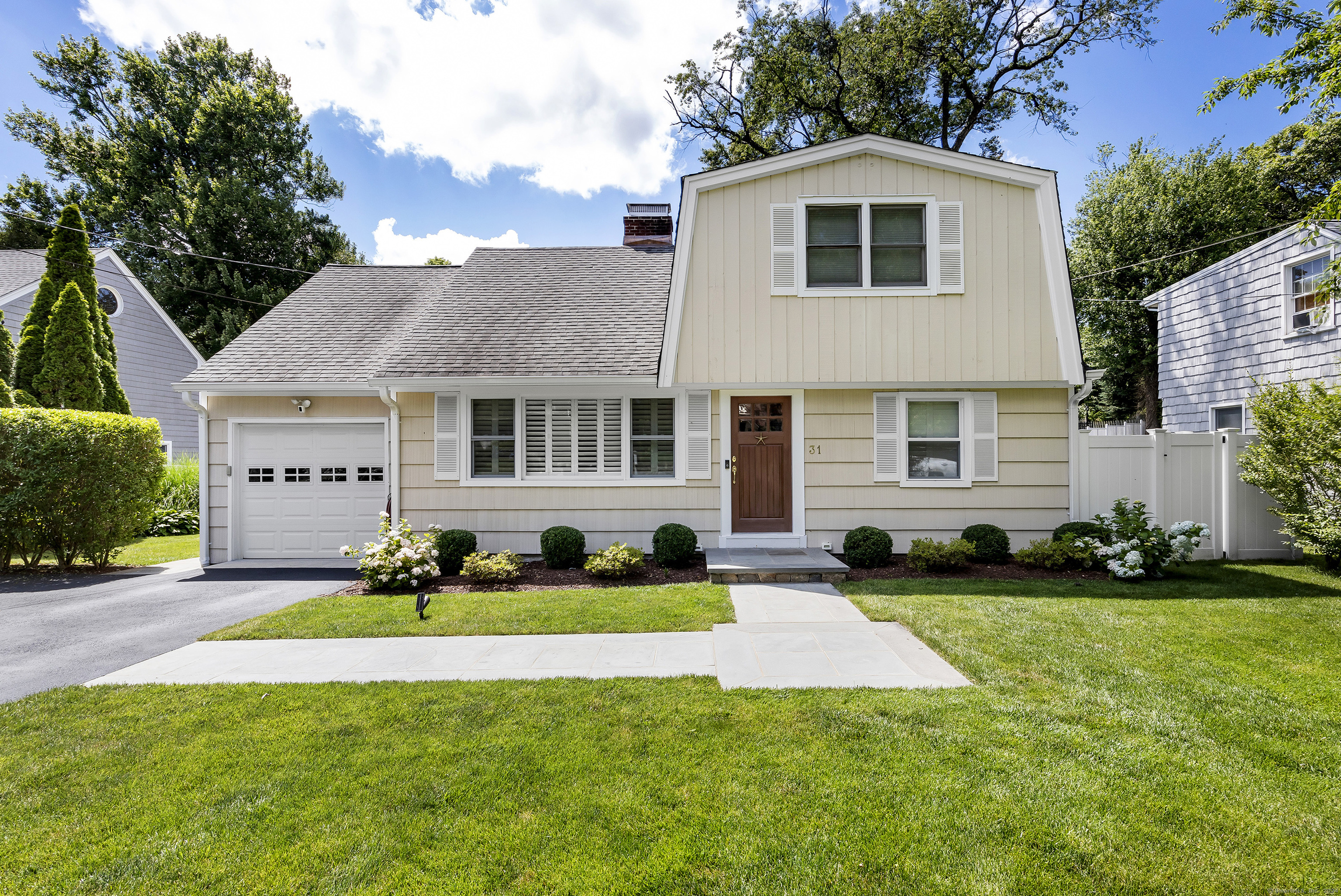 31 Carter Drive