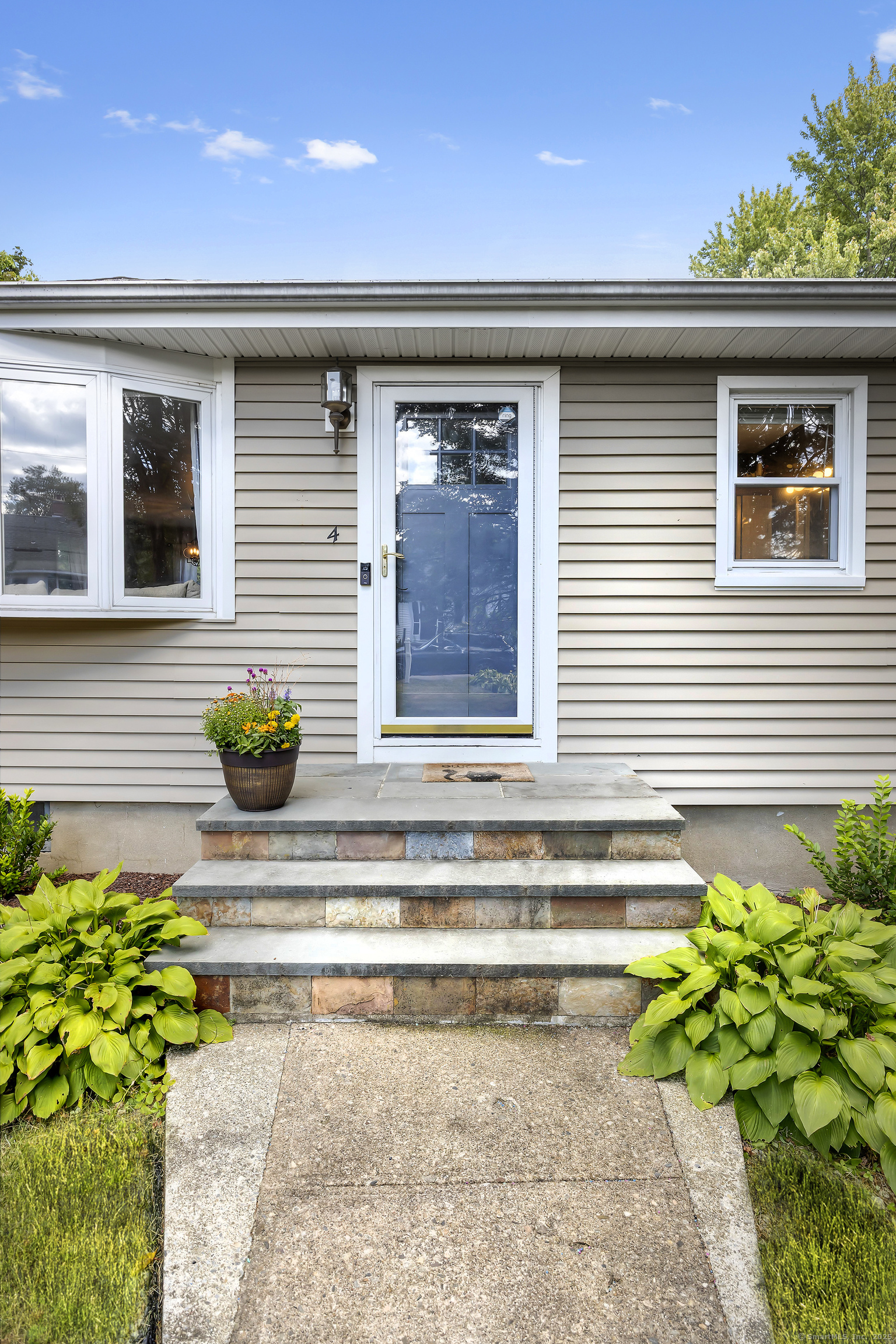 4 Soundview Avenue