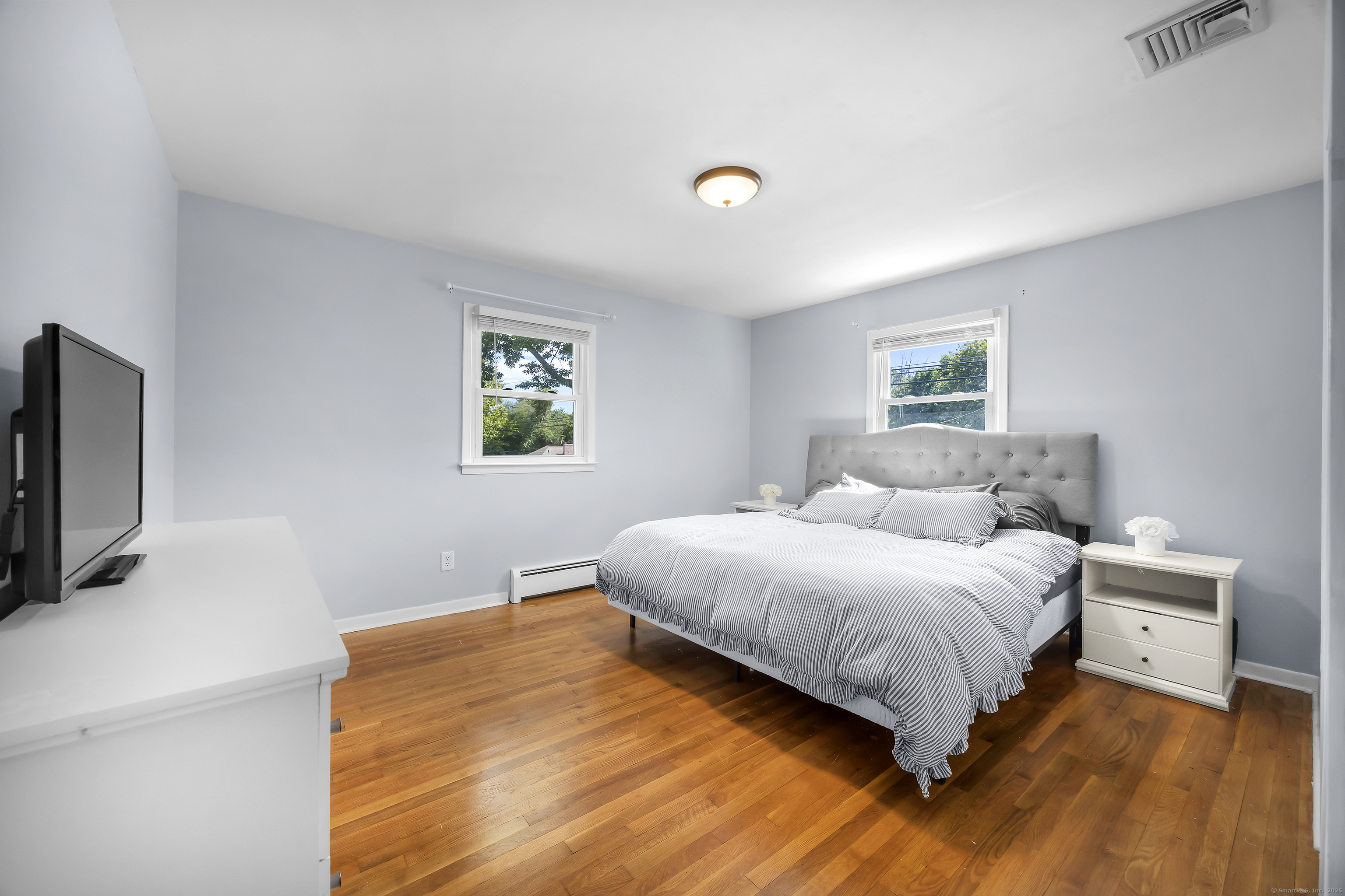 4 Soundview Avenue
