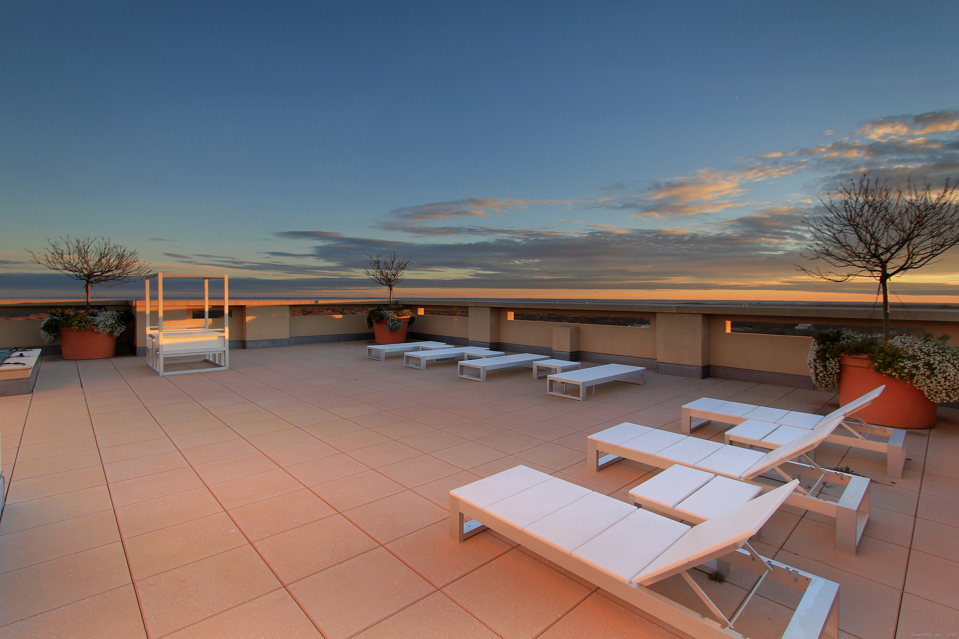 100 Parrott Drive 1402