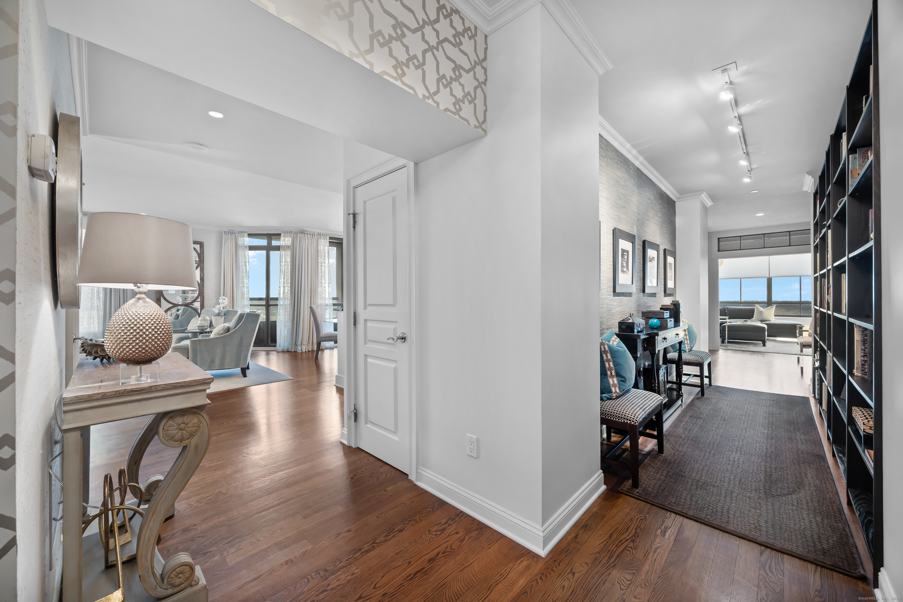 100 Parrott Drive 1402