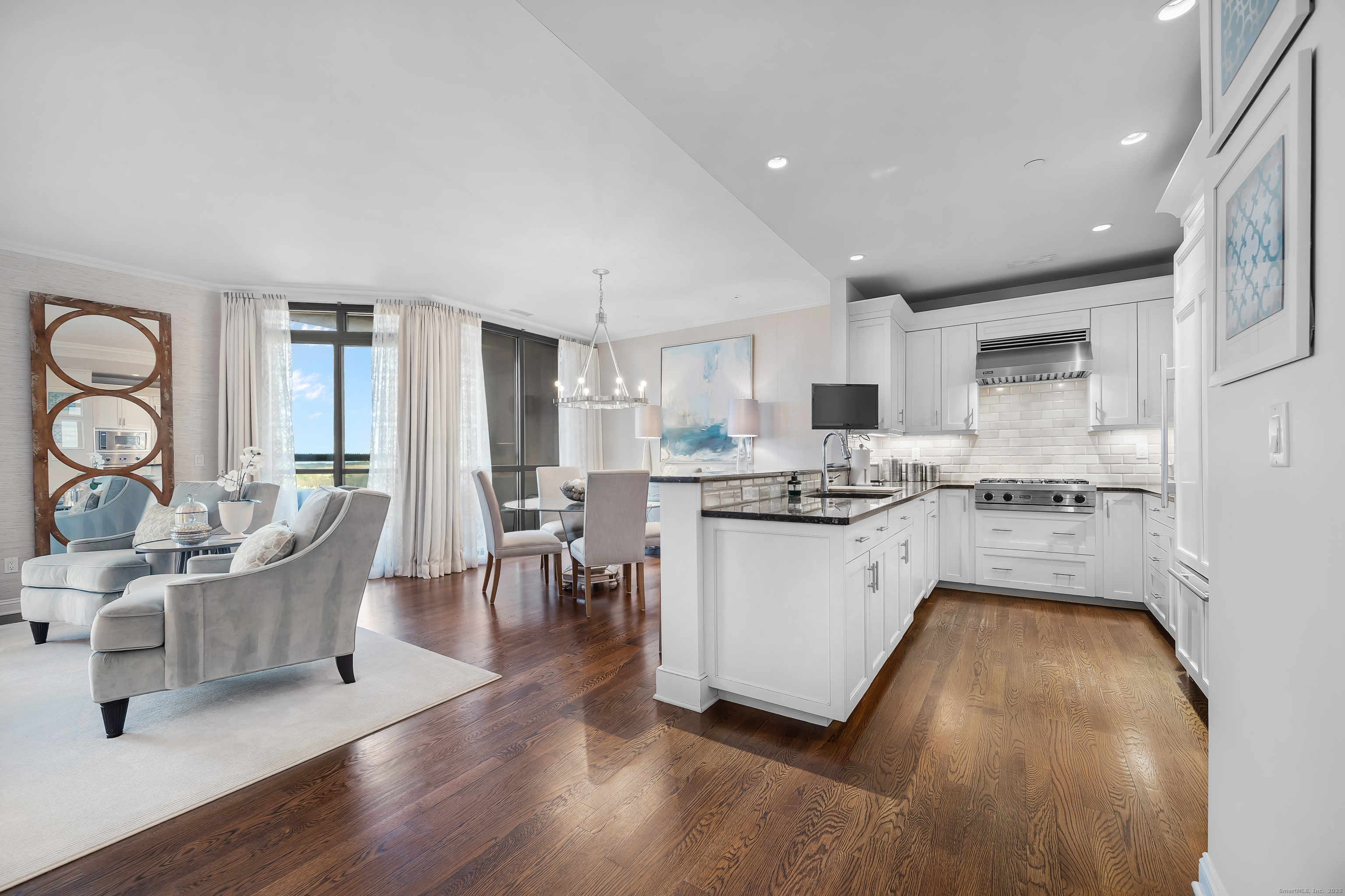 100 Parrott Drive 1402