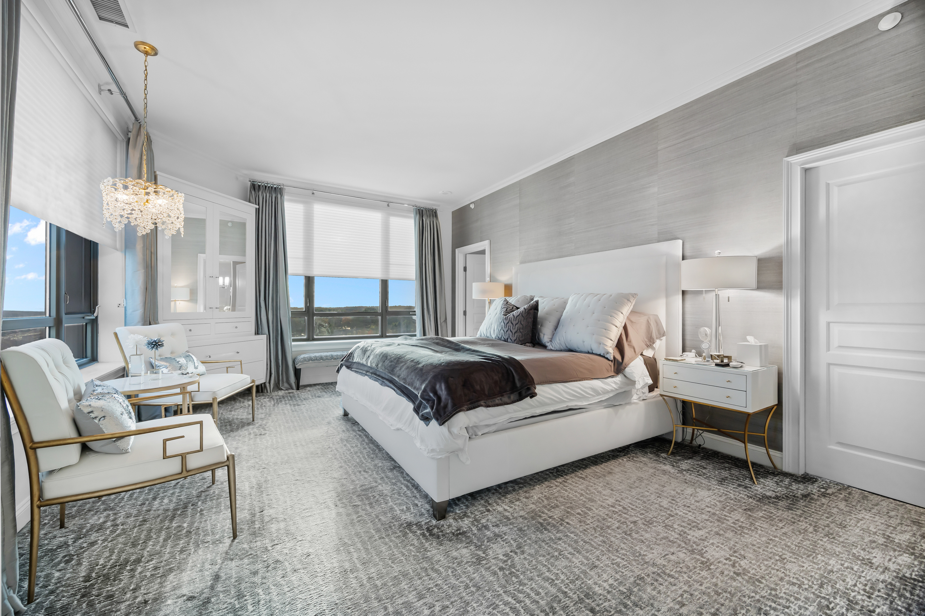 100 Parrott Drive 1402