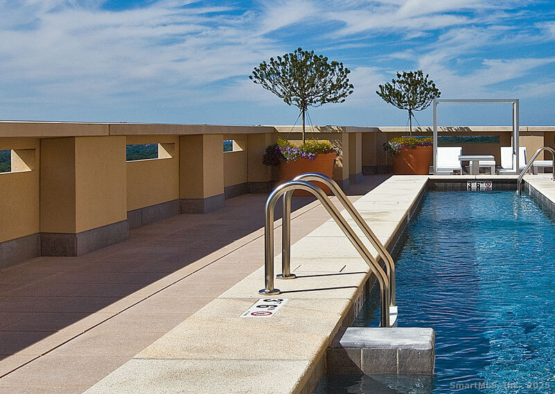 100 Parrott Drive 1402