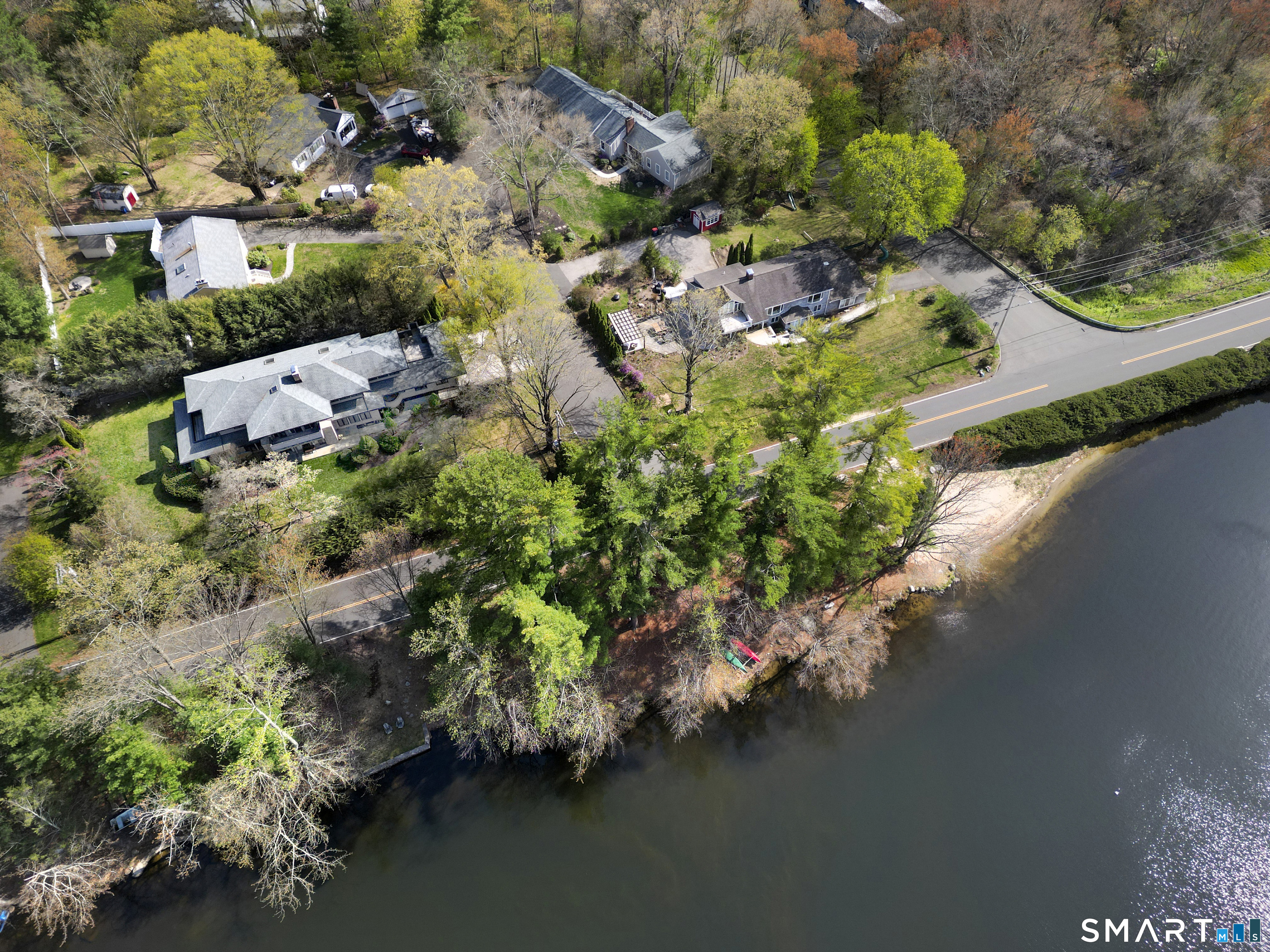34 Canoe Brook Road