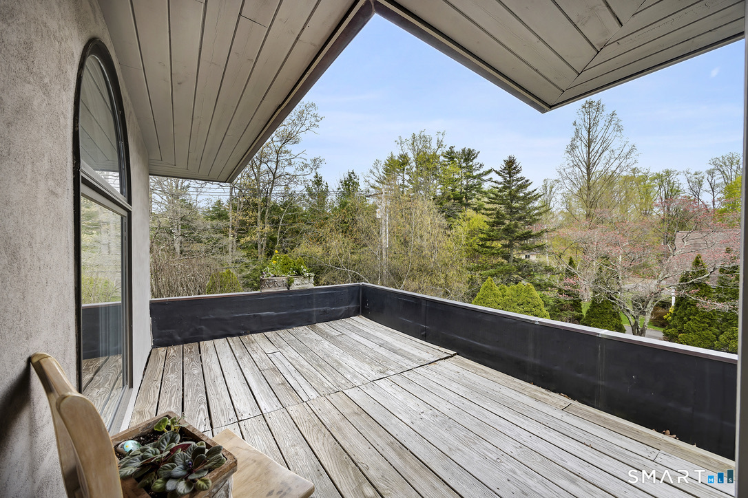 34 Canoe Brook Road