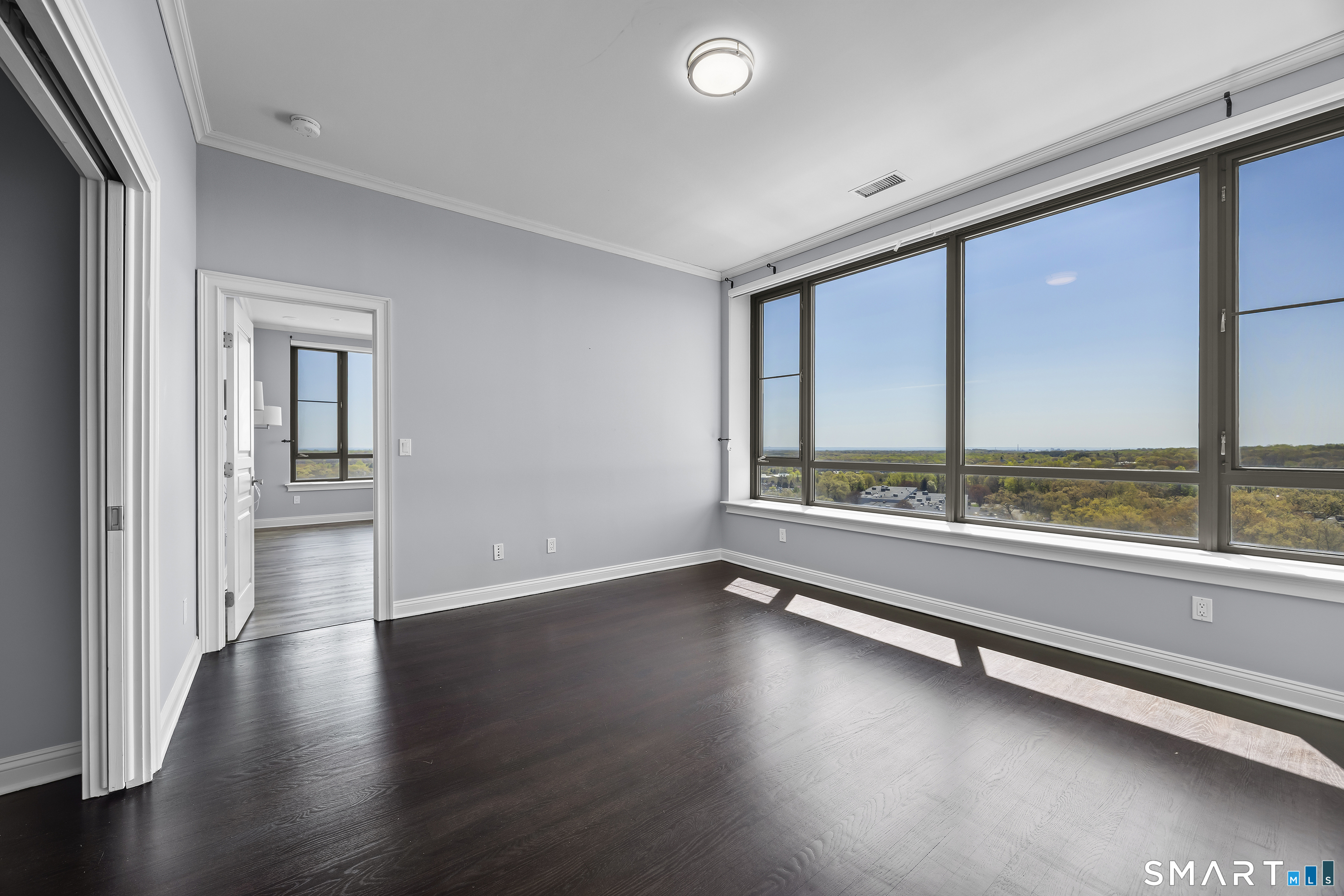 100 Parrott Drive 1106