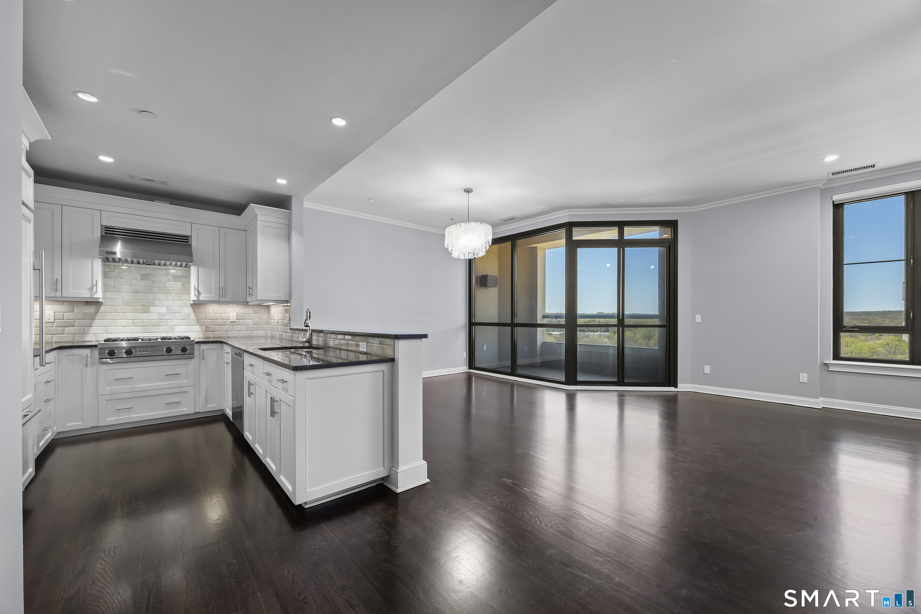 100 Parrott Drive 1106