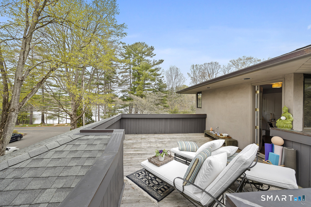 34 Canoe Brook Road
