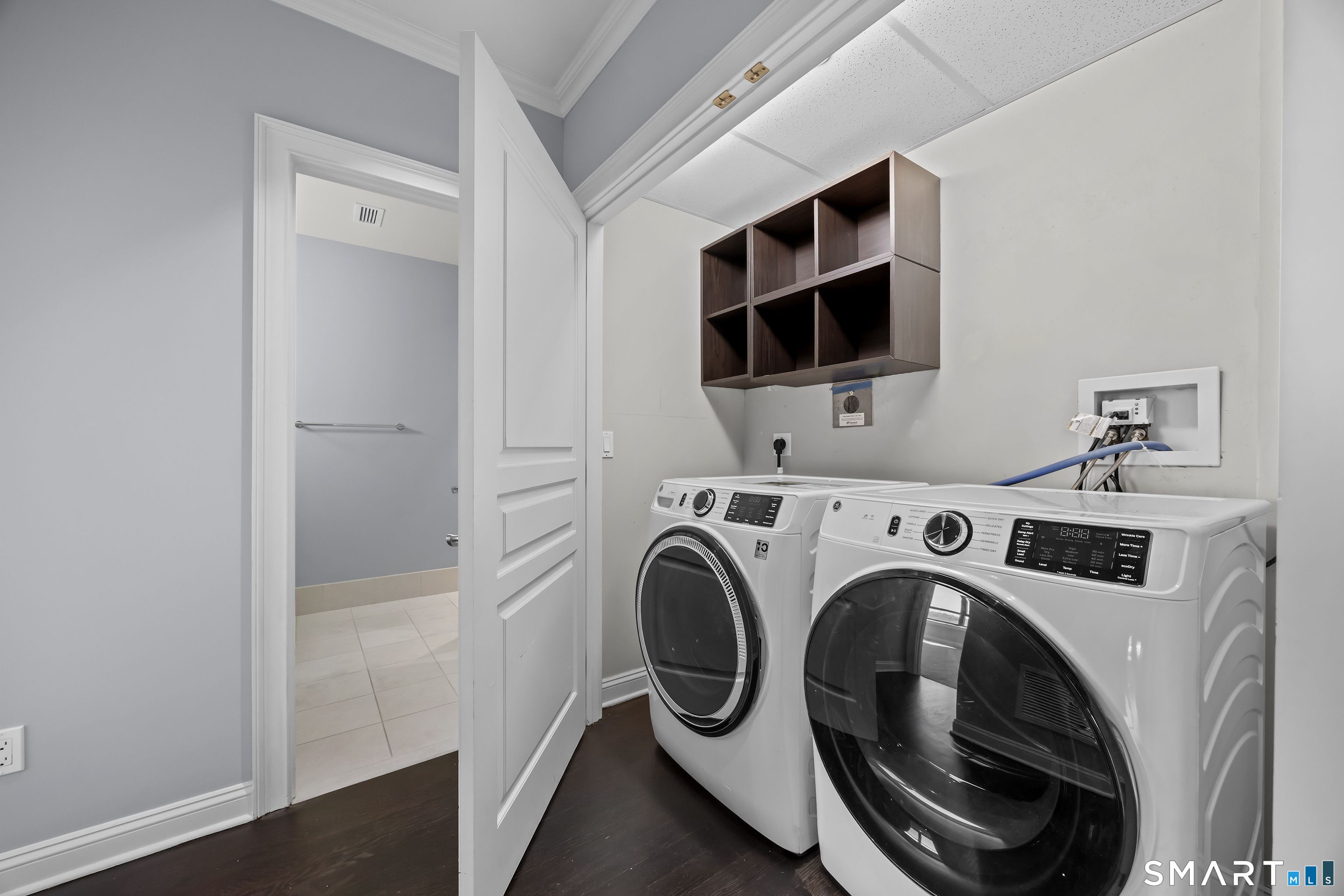 100 Parrott Drive Unit: 1106