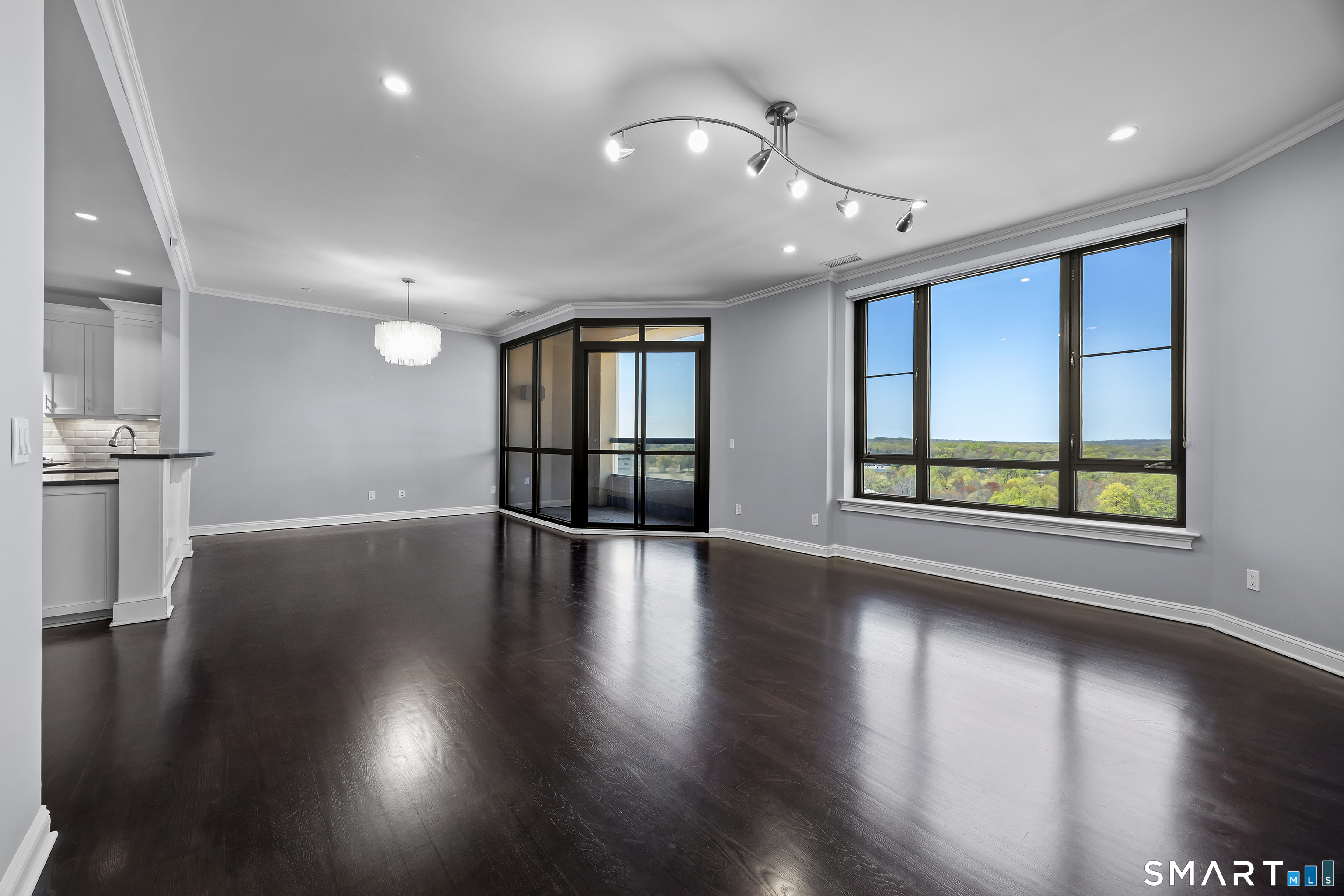 100 Parrott Drive Unit: 1106