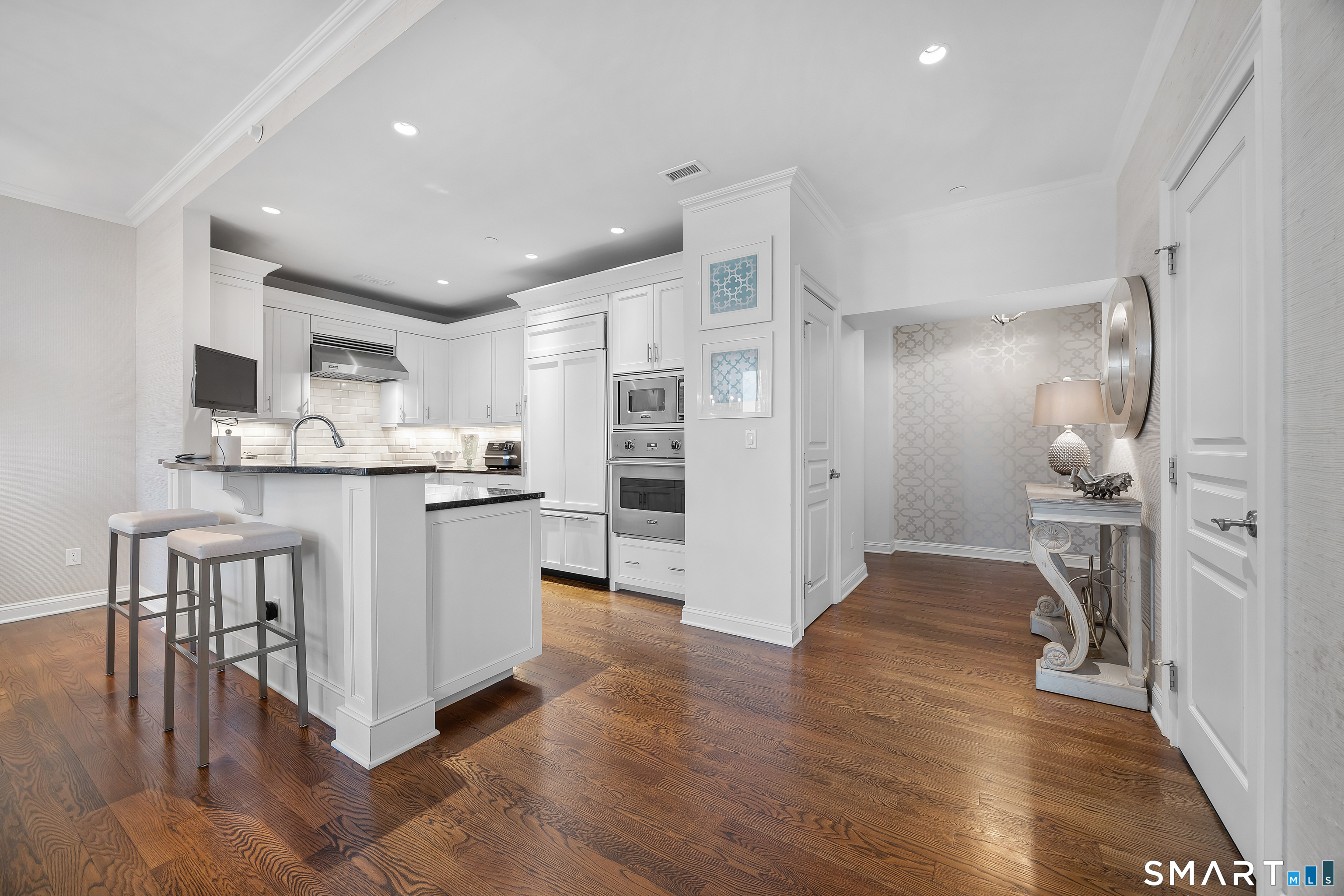 100 Parrott Drive Unit: 1402