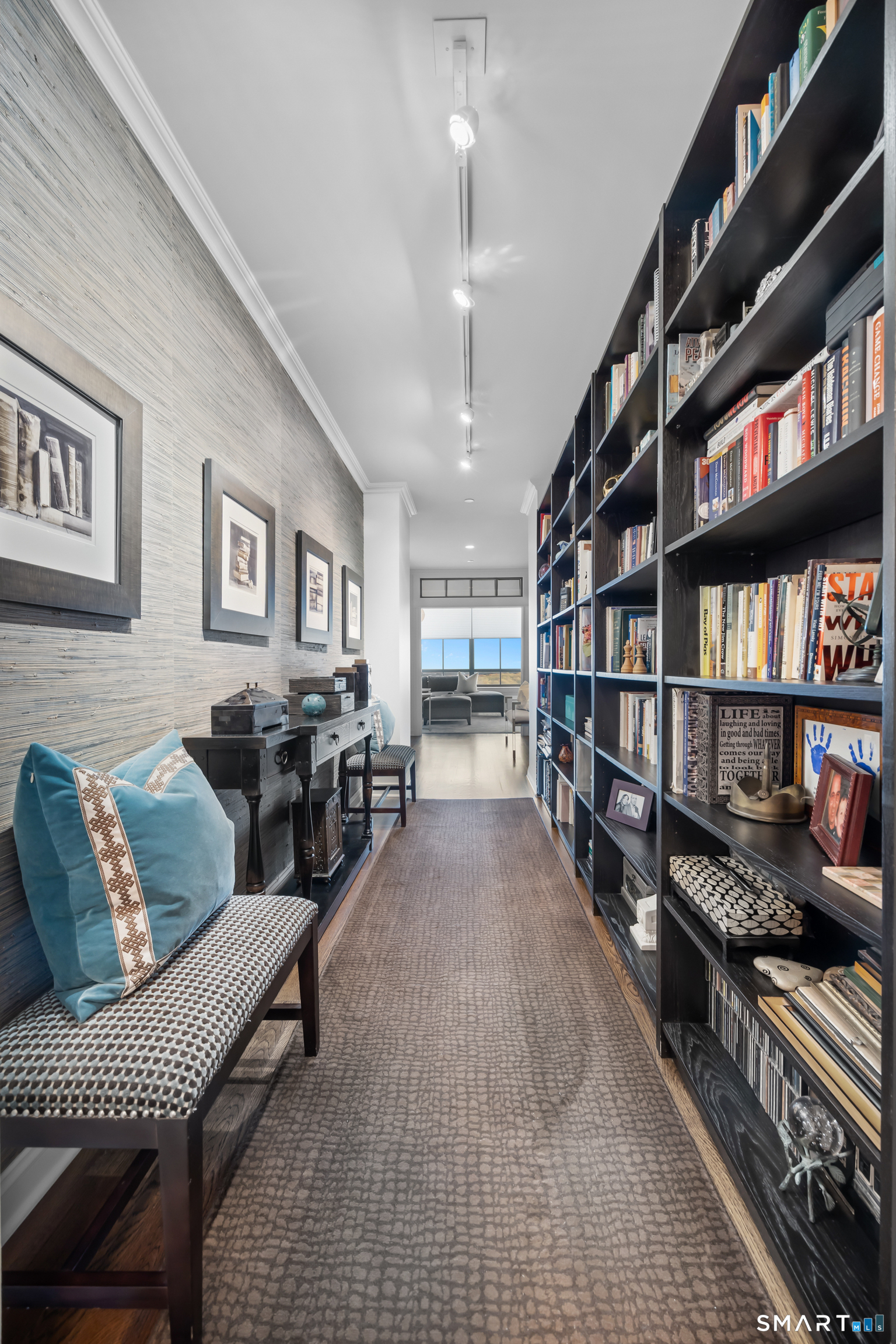 100 Parrott Drive Unit: 1402