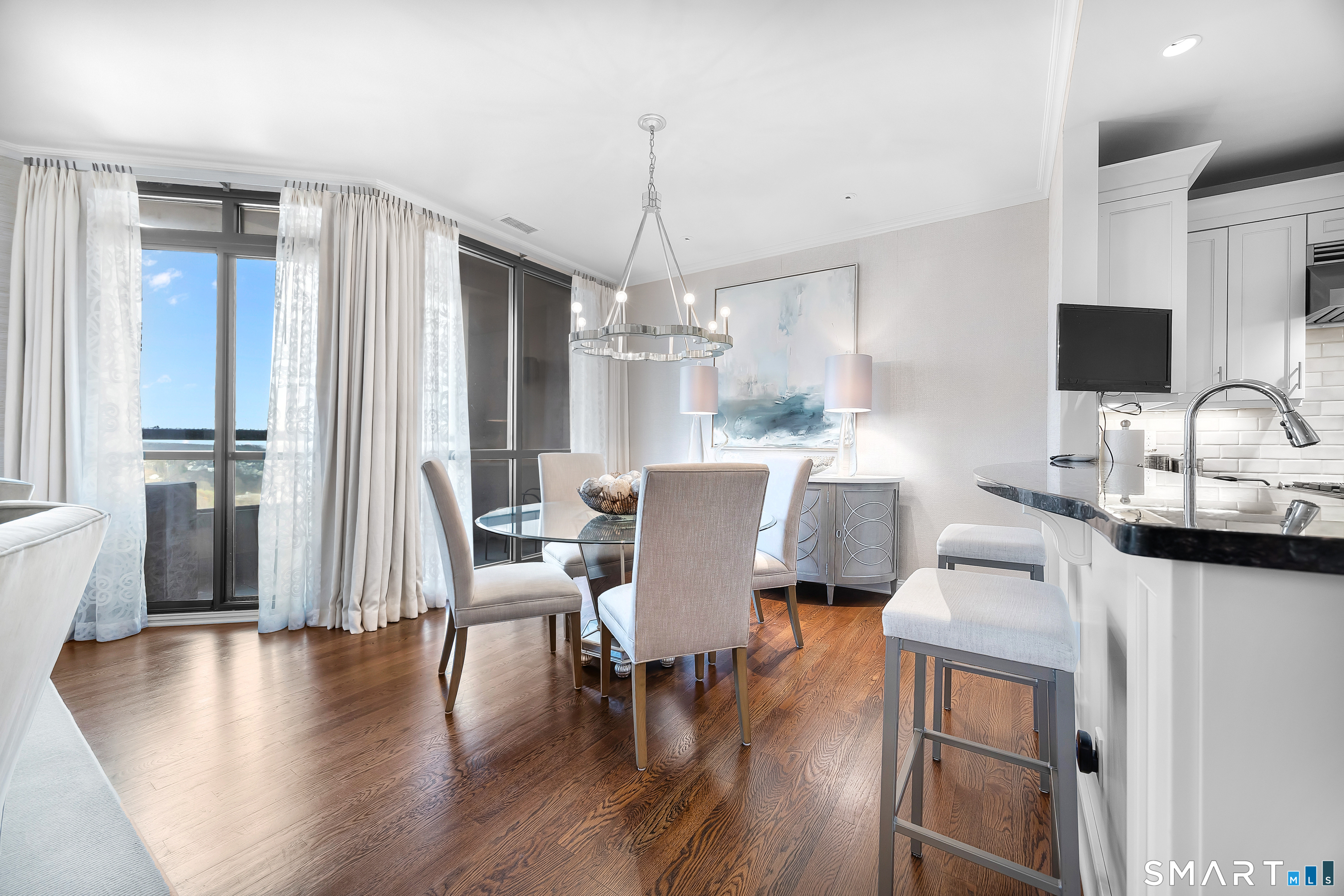 100 Parrott Drive Unit: 1402
