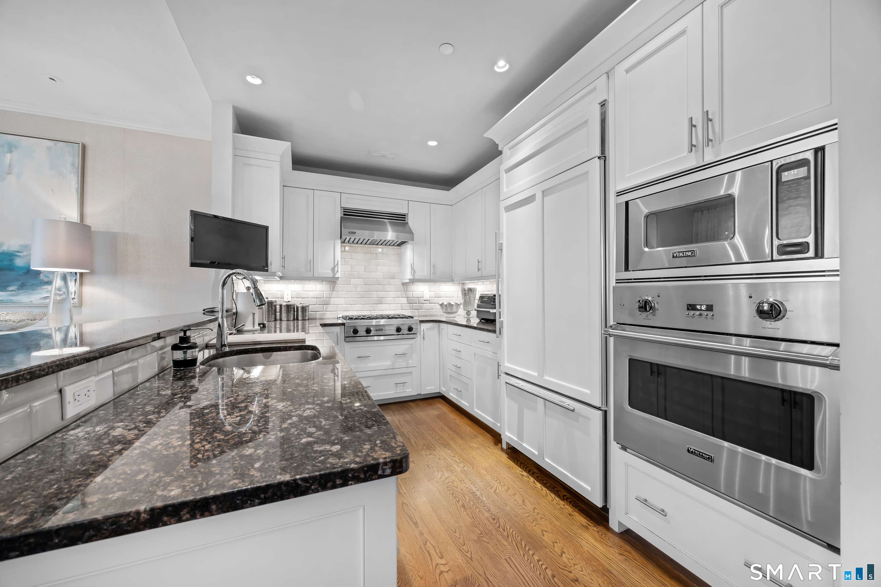 100 Parrott Drive Unit: 1402