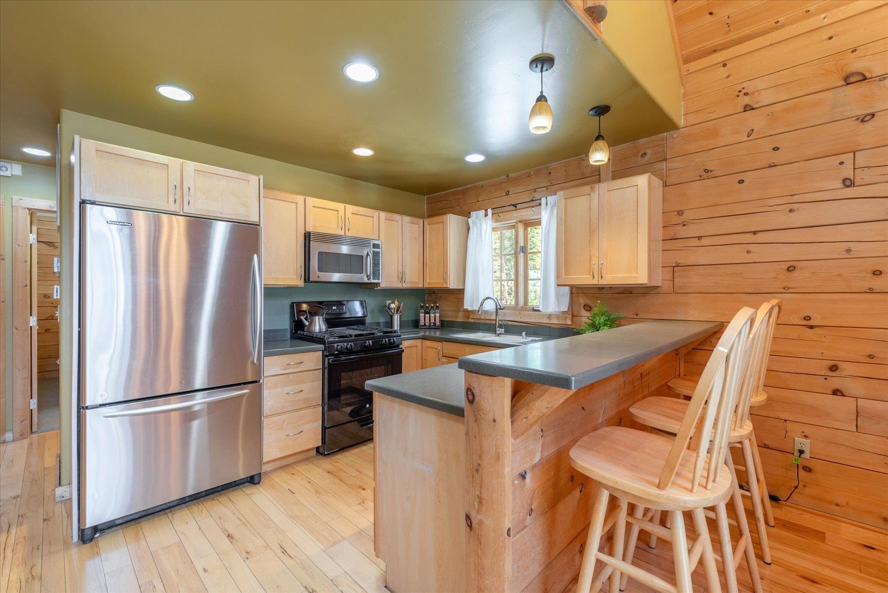 4103 Westshore Drive