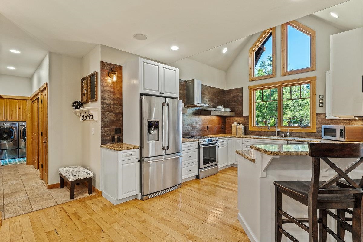 10449 Eastbourne Court