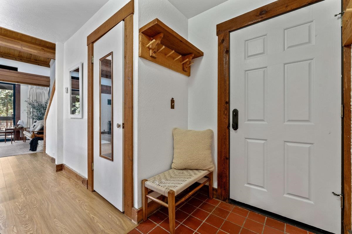 3165 Aspen Grove