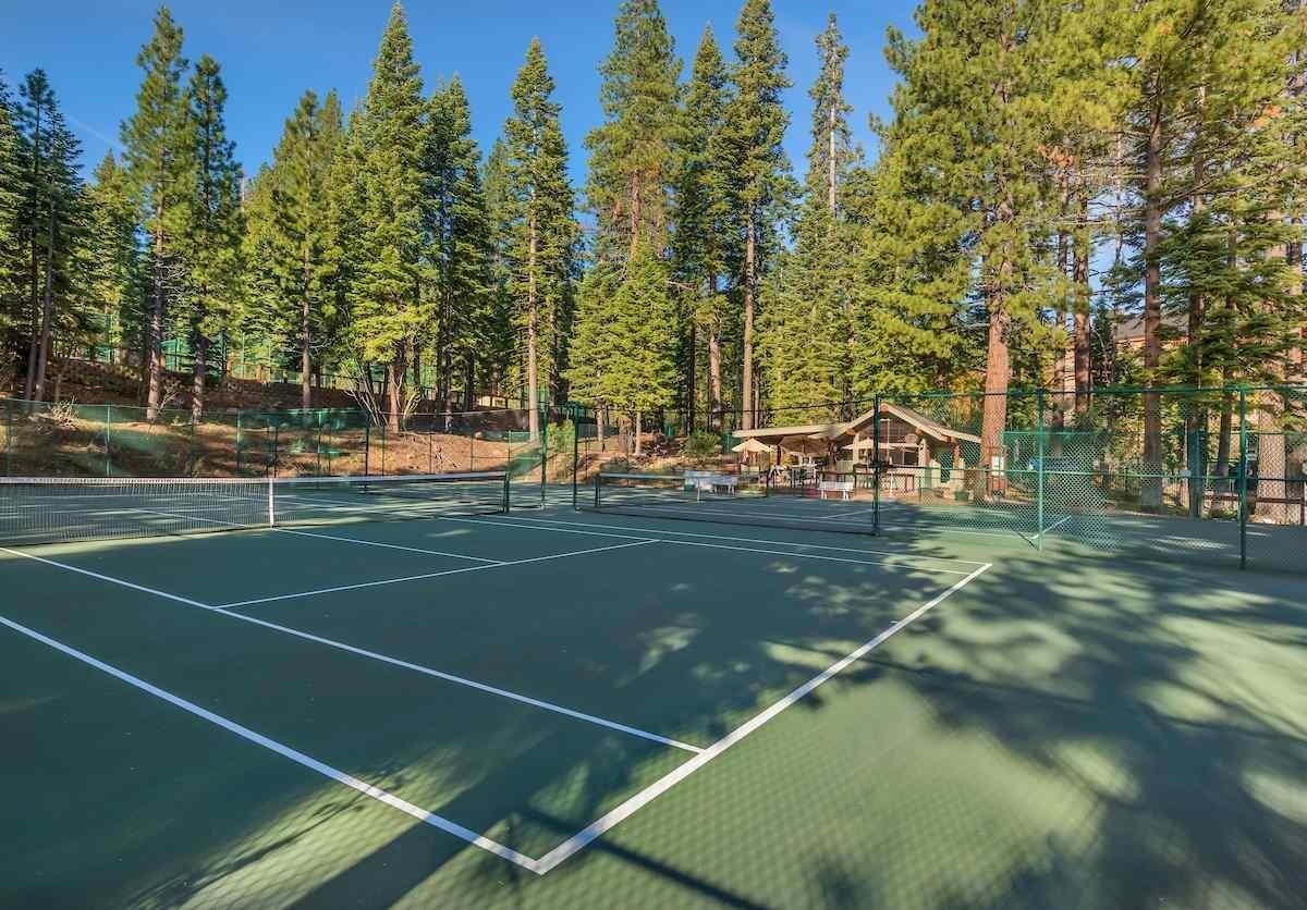 3165 Aspen Grove