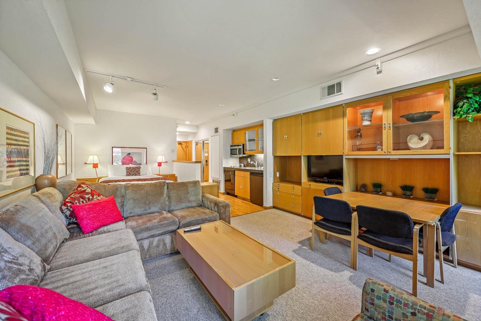 201 Shirley Canyon Road Unit: 204