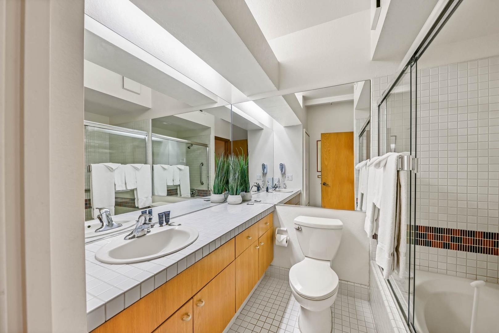 201 Shirley Canyon Road Unit: 204