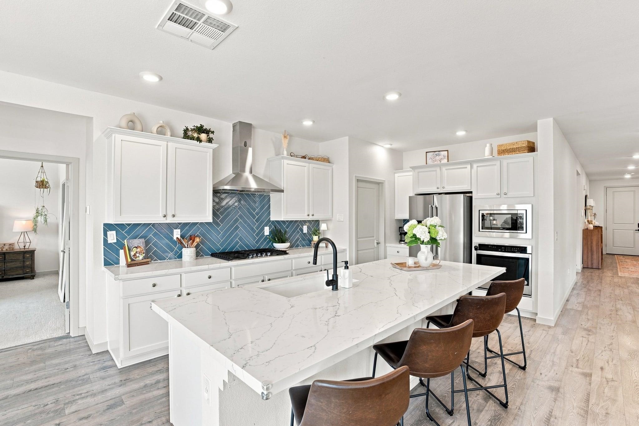 8388 Fenhollow Drive