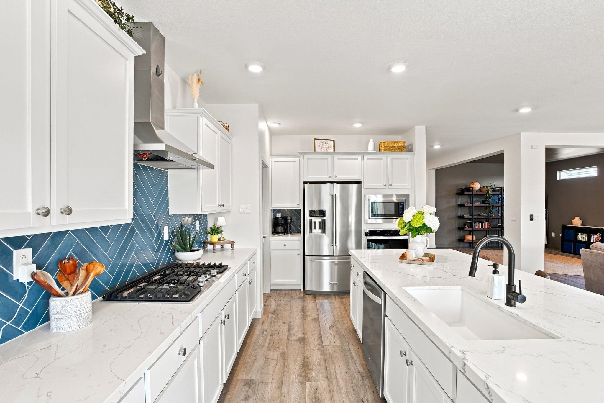 8388 Fenhollow Drive