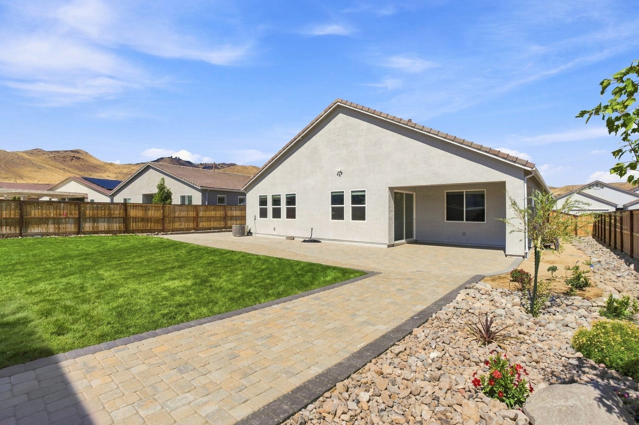 8388 Fenhollow Drive