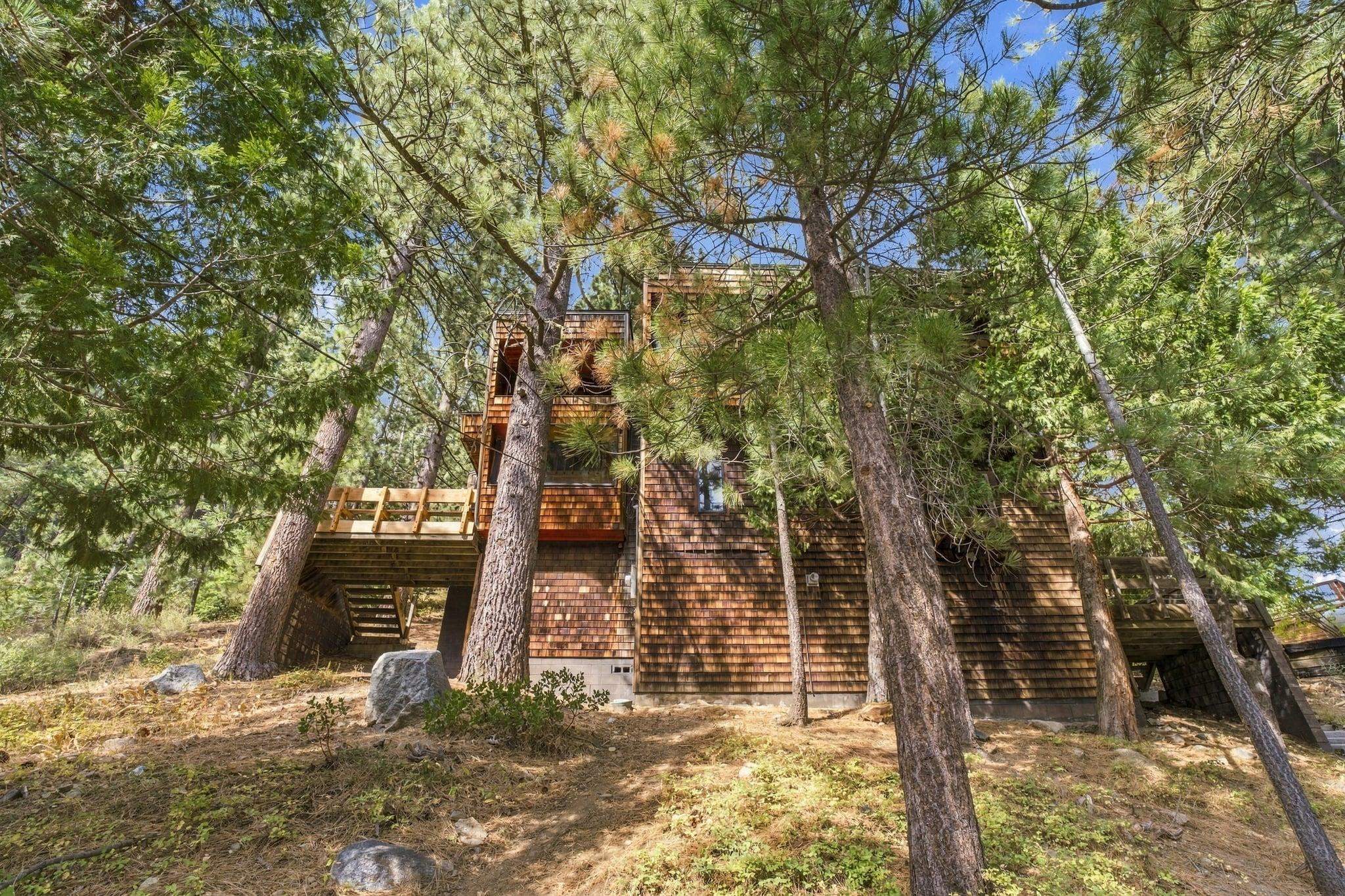 1004 Lanny Lane