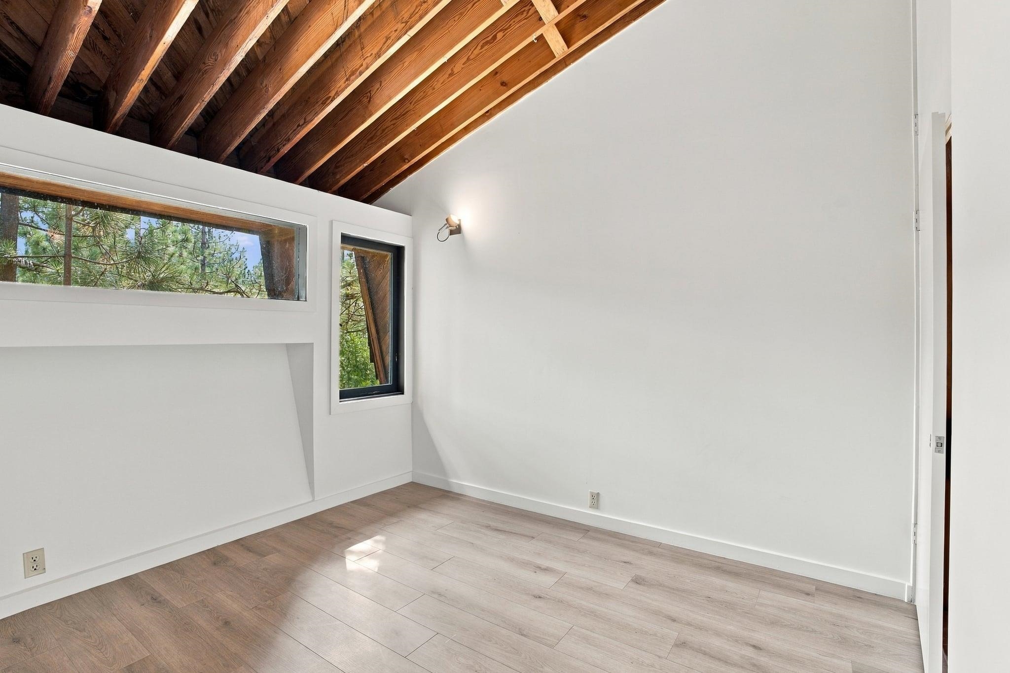 1004 Lanny Lane