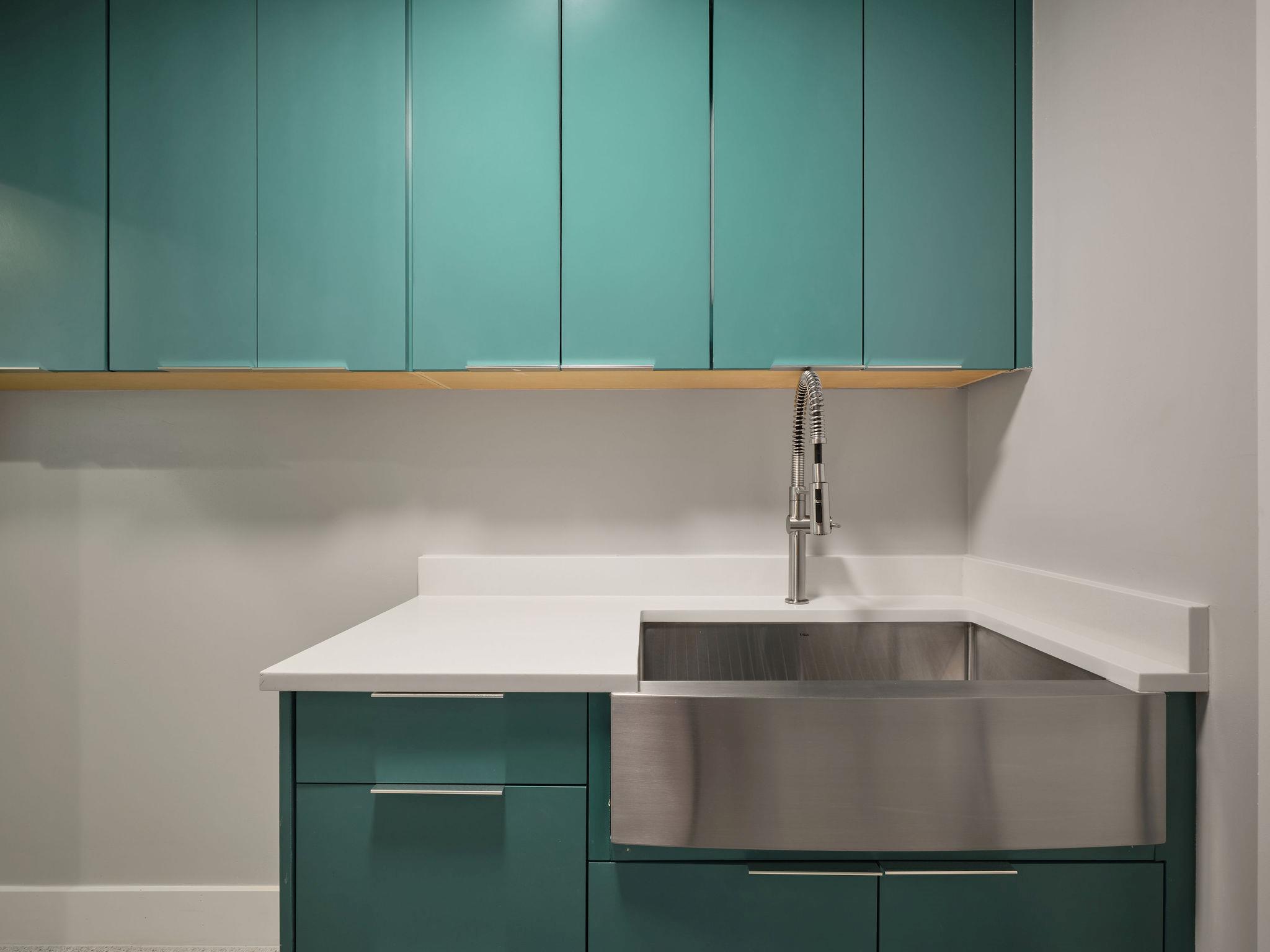 8704 Balcones Club DR