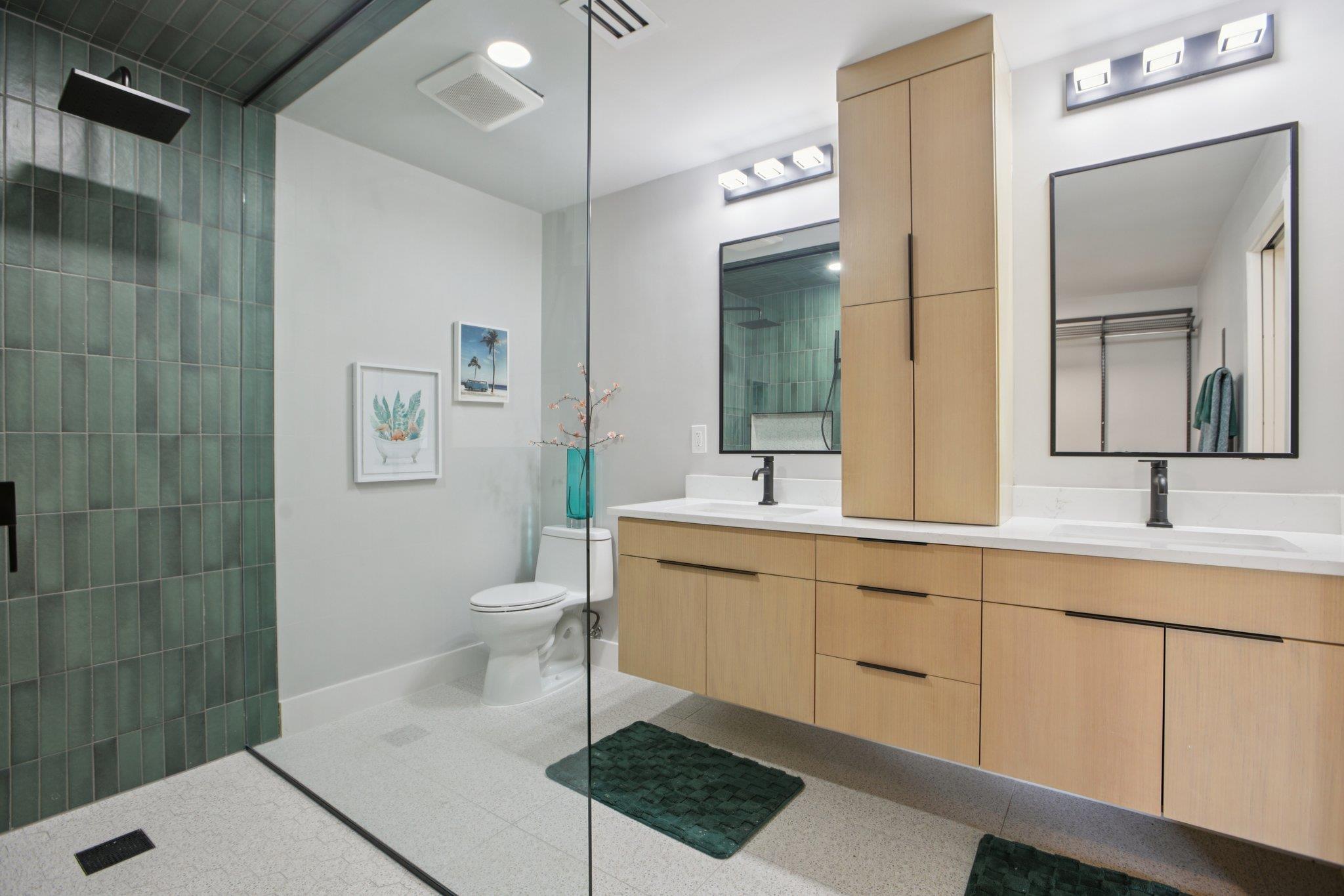 8704 Balcones Club DR