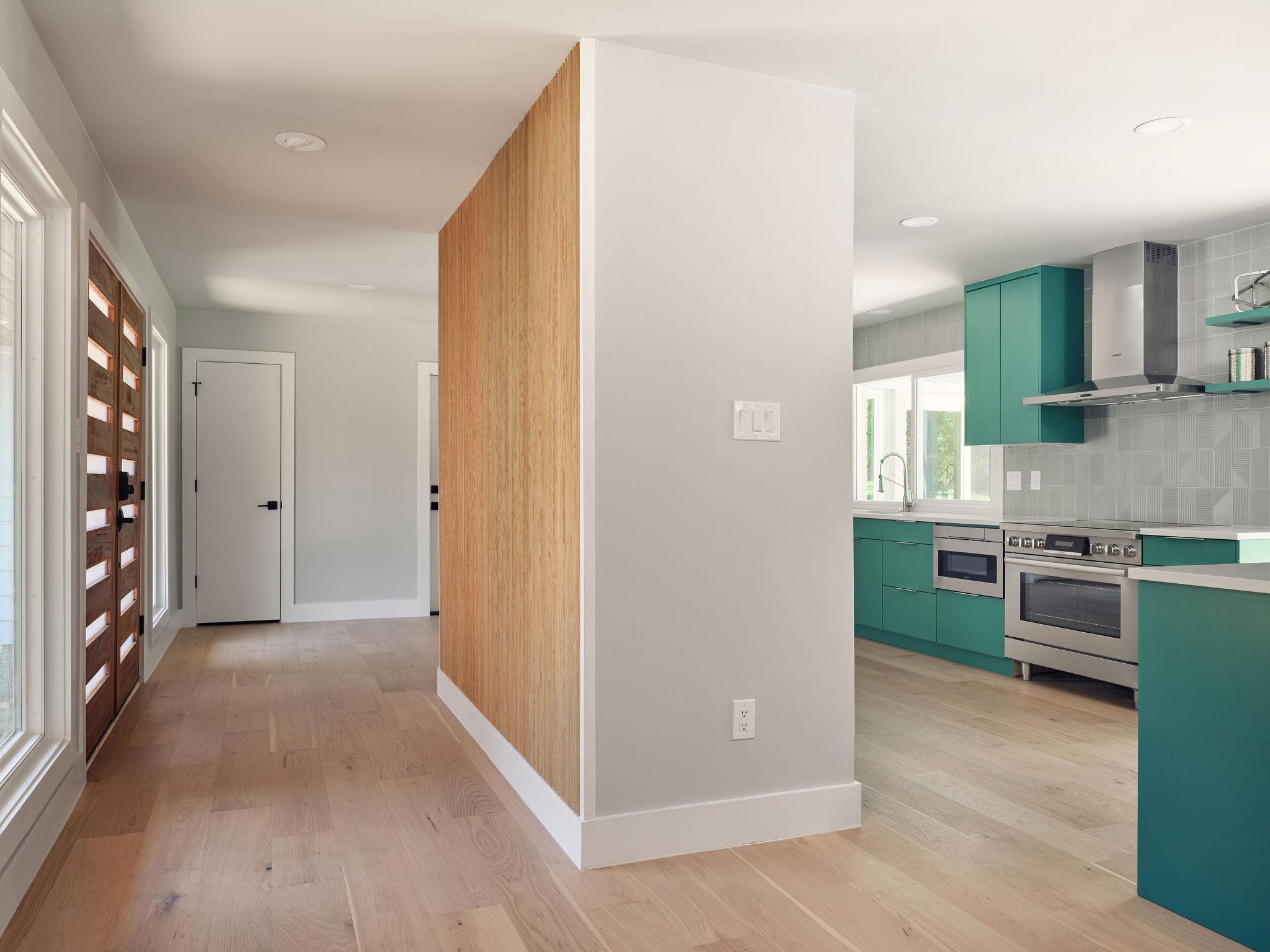 8704 Balcones Club DR