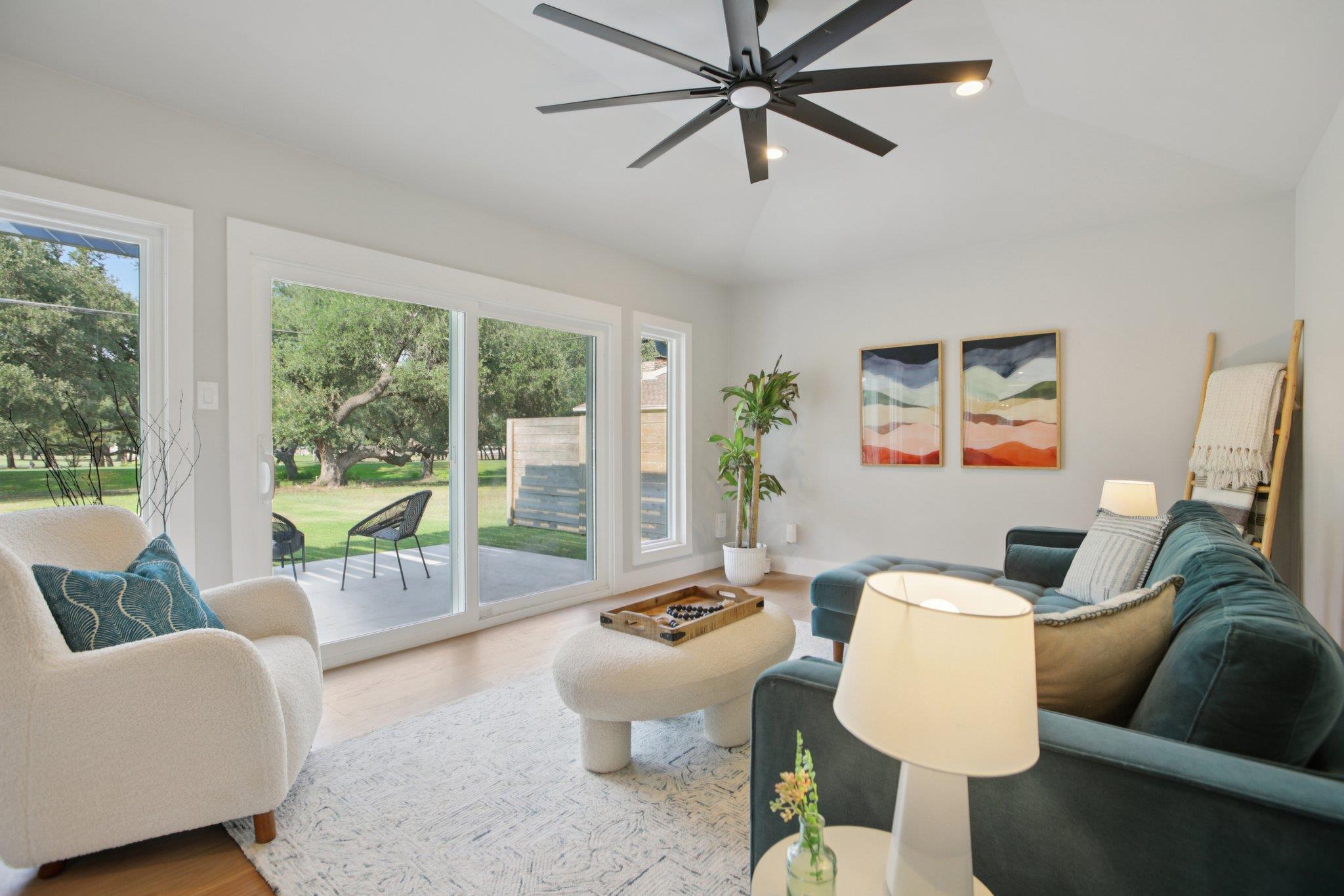 8704 Balcones Club DR