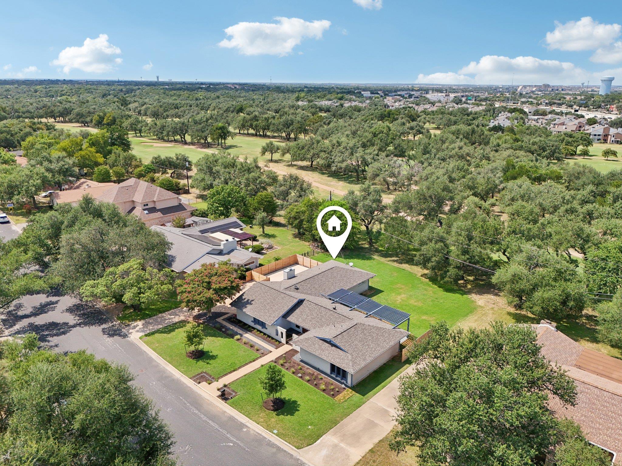 8704 Balcones Club DR