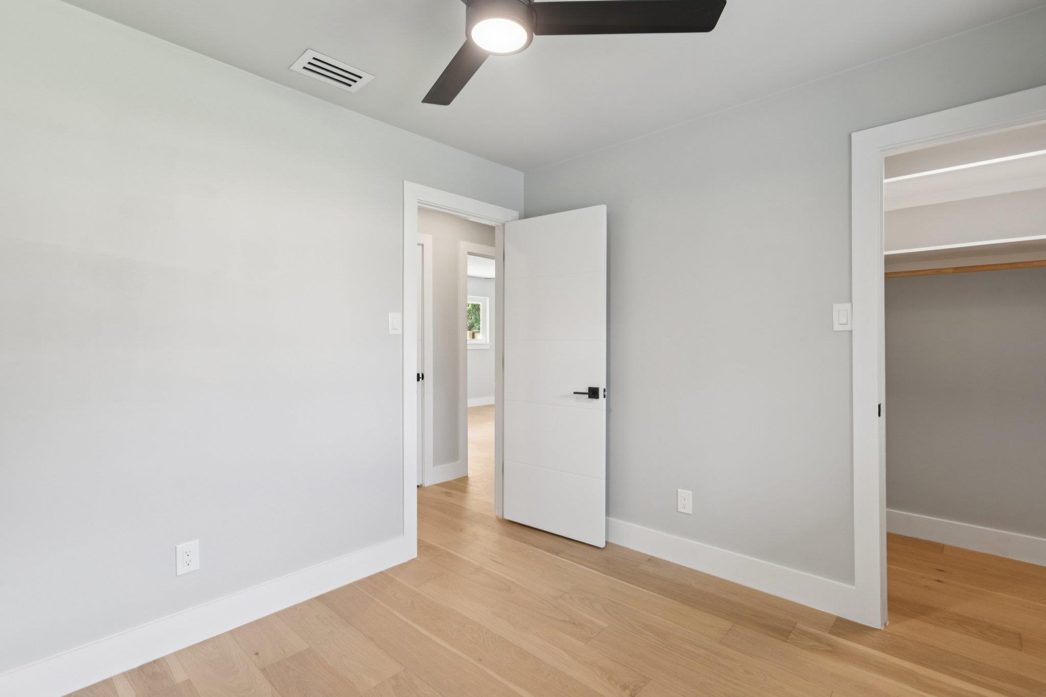 8704 Balcones Club DR