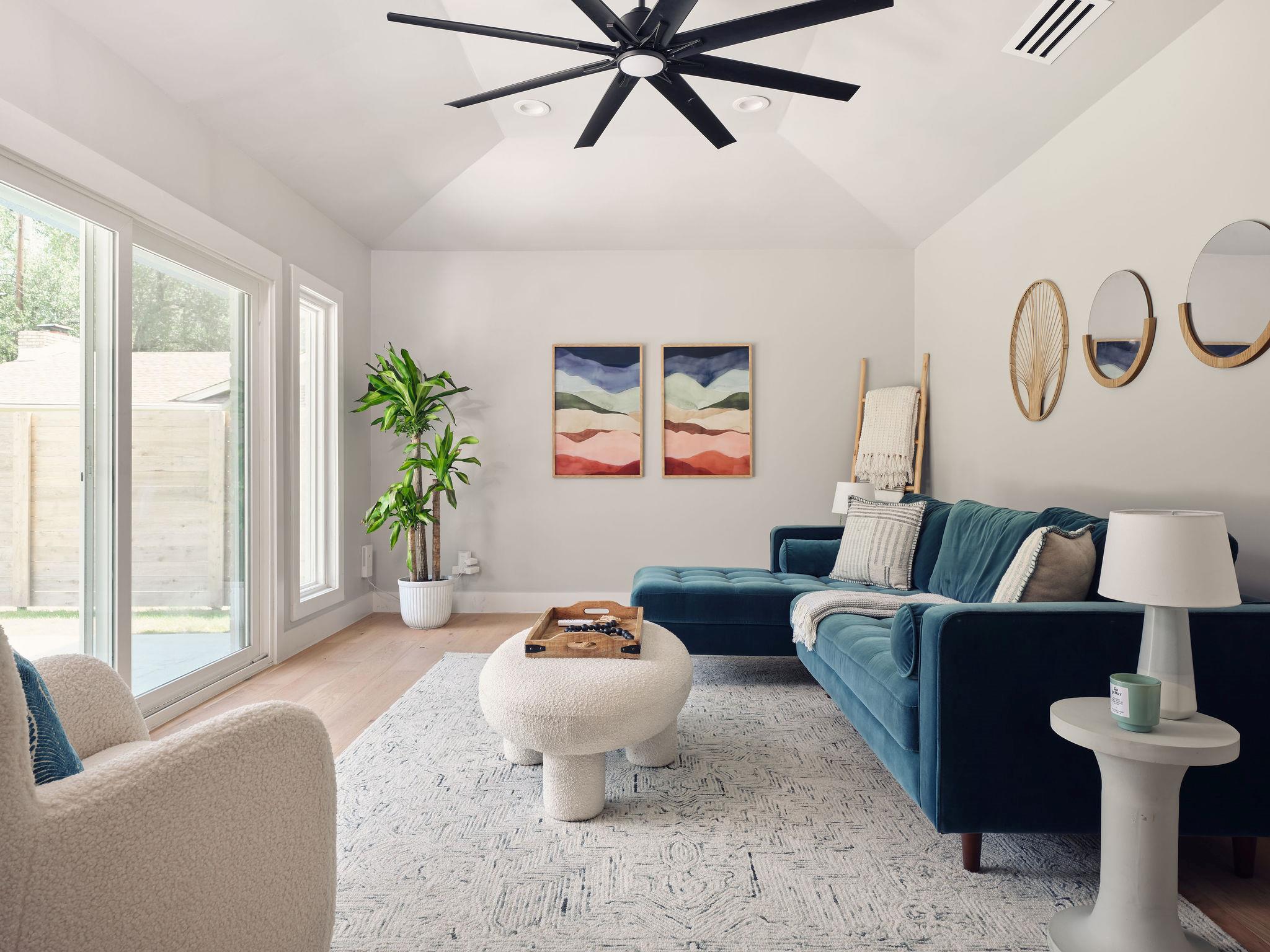 8704 Balcones Club DR